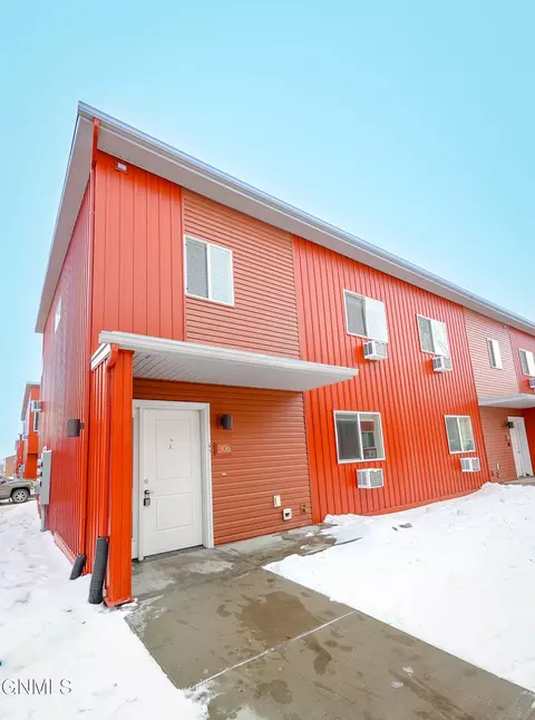 3202 17th Ave W, Williston, ND 58801