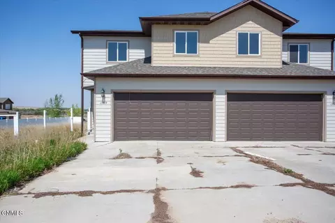 13719 Kristina St, Williston, ND 58801 photo 1