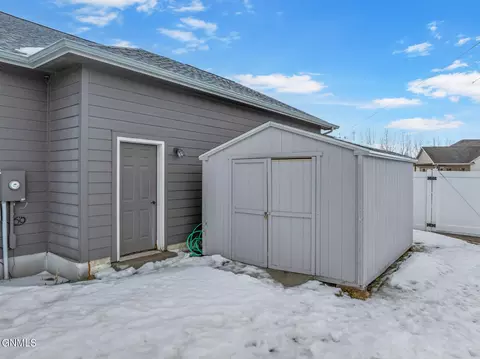 1620 Creekside Dr W, Williston, ND 58801 photo 10
