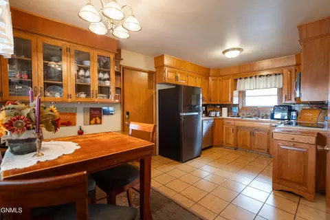 Kitchen - 1715 Divide Ave, Bismarck, ND 58501 photo 1 of 4
