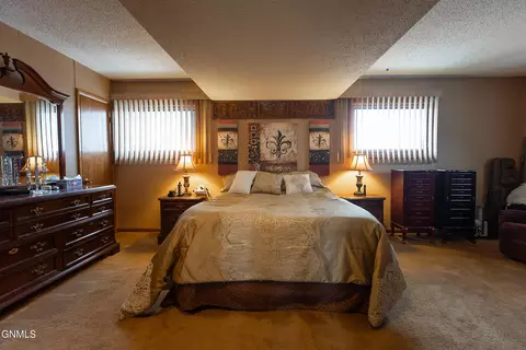 Bedroom - 1715 Divide Ave, Bismarck, ND 58501 photo 1 of 3