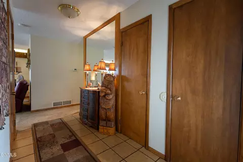 Entry Way - 1715 Divide Ave, Bismarck, ND 58501 photo 2 of 6