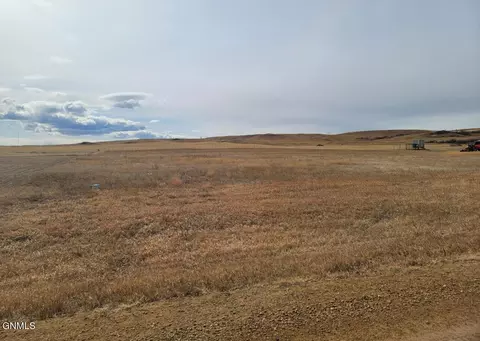 12688 21st St NW, Watford City, ND 58854