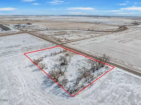 2101 12th St NW, Turtle Lake, ND 58575