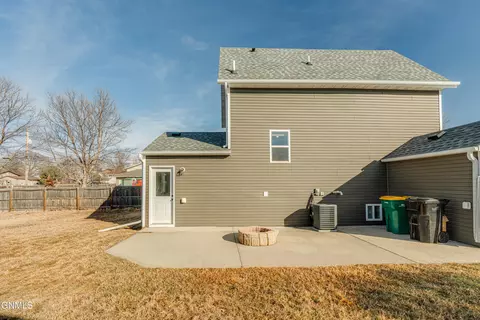 516 14th St S, Bismarck, ND 58504 photo 14