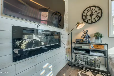 516 14th St S, Bismarck, ND 58504 photo 4