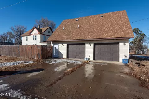 214 Cliff St, Gladstone, ND 58630 photo 5