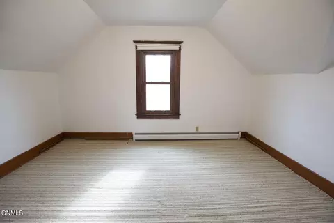 Bedroom - 105 2nd Ave NW, Garrison, ND 58540 photo 12 of 26