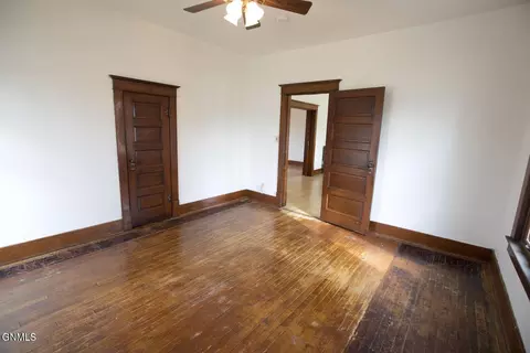 Bedroom - 105 2nd Ave NW, Garrison, ND 58540 photo 5 of 26