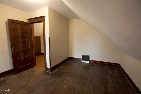 Bedroom - 105 2nd Ave NW, Garrison, ND 58540 photo 25 of 26
