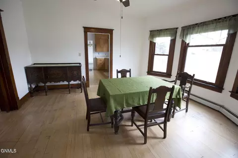 Dining - 105 2nd Ave NW, Garrison, ND 58540 photo 3 of 9