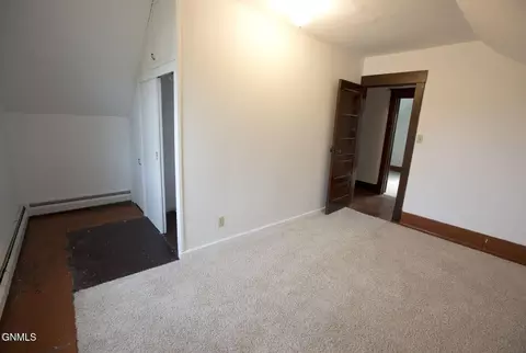 Bedroom - 105 2nd Ave NW, Garrison, ND 58540 photo 22 of 26