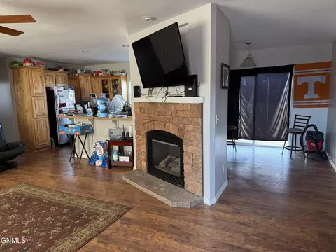 14045 Prairie Ln, Williston, ND 58801 photo 4
