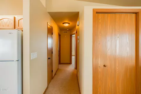 Entry Way - 4406 Chamberlain Dr, Bismarck, ND 58503 photo 2 of 7