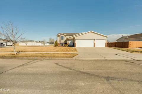 Other - 4406 Chamberlain Dr, Bismarck, ND 58503 photo 20 of 23