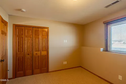 Bedroom - 4406 Chamberlain Dr, Bismarck, ND 58503 photo 12 of 12