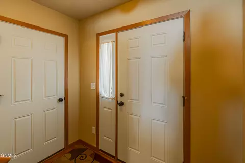 Entry Way - 4406 Chamberlain Dr, Bismarck, ND 58503 photo 4 of 7