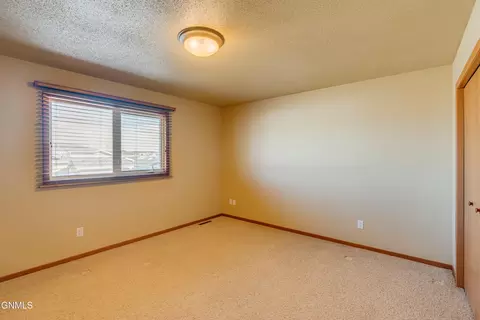 Bedroom - 4406 Chamberlain Dr, Bismarck, ND 58503 photo 1 of 12