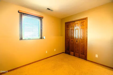 Bedroom - 4406 Chamberlain Dr, Bismarck, ND 58503 photo 9 of 12