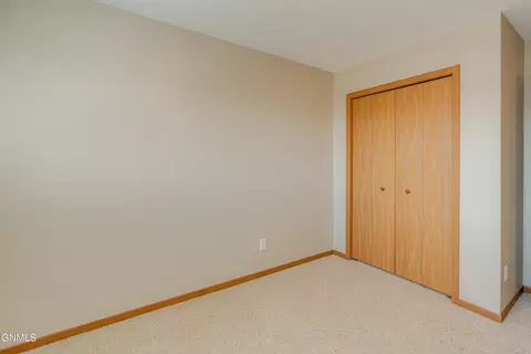 Bedroom - 4406 Chamberlain Dr, Bismarck, ND 58503 photo 4 of 12