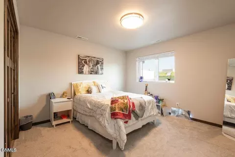 516 Shale Dr, Bismarck, ND 58503 photo 22