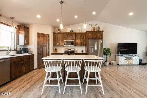 516 Shale Dr, Bismarck, ND 58503 photo 4