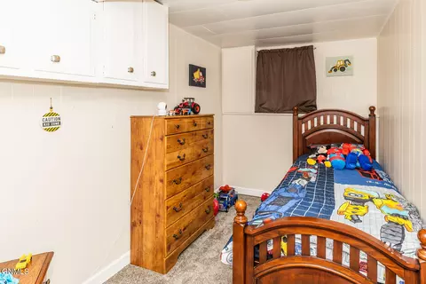 Bedroom - 2914 E Ave C E, Bismarck, ND 58501 photo 7 of 8