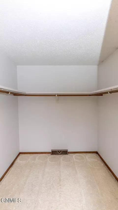 1017 E Bowen Ave, Bismarck, ND 58504 photo 24