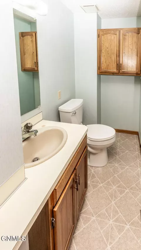 1017 E Bowen Ave, Bismarck, ND 58504 photo 18