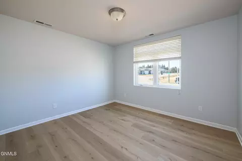 4101 Huron Dr, Bismarck, ND 58503 photo 11