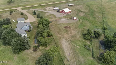2930 Lyons Rd, Mandan, ND 58554 photo 56