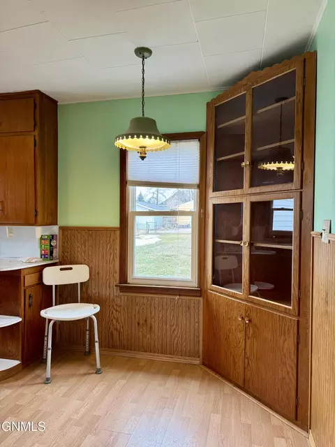 Kitchen - 417 7th Ave W, Williston, ND 58801 photo 1 of 2