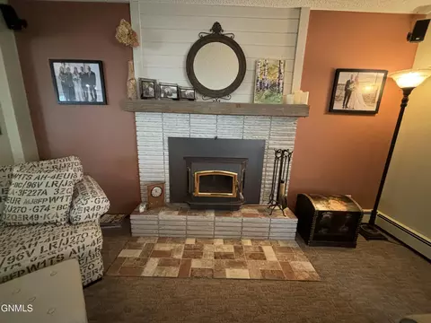 Living - 421 11th St E, Williston, ND 58801 photo 2 of 9