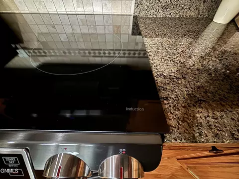 Kitchen - 421 11th St E, Williston, ND 58801 photo 3 of 4