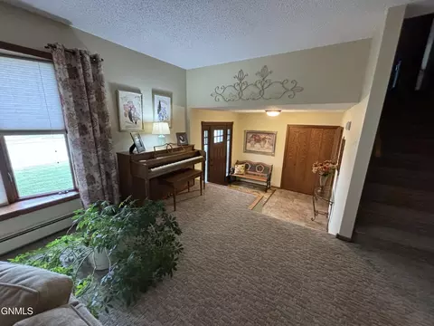 Entry Way - 421 11th St E, Williston, ND 58801 photo 1 of 2