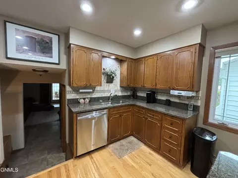 Kitchen - 421 11th St E, Williston, ND 58801 photo 4 of 4
