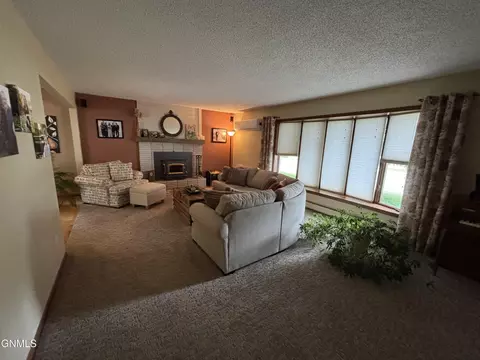 Living - 421 11th St E, Williston, ND 58801 photo 1 of 9