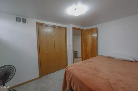 424 12th Ave W, Williston, ND 58801 photo 15