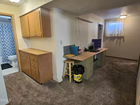 1611 13th St, Bismarck, ND 58501 photo 18