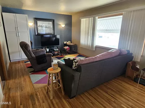 1611 13th St, Bismarck, ND 58501 photo 6