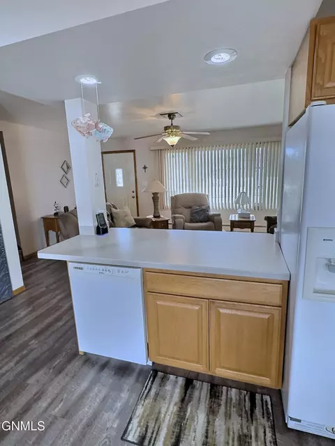 1802 6th Ave NW, Mandan, ND 58554 photo 8
