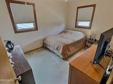1802 6th Ave NW, Mandan, ND 58554 photo 14
