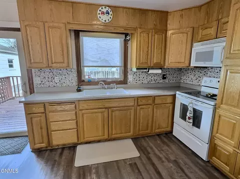 1802 6th Ave NW, Mandan, ND 58554 photo 6