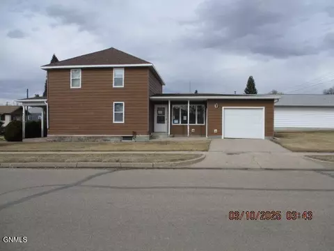 401 1st St NE, Linton, ND 58552