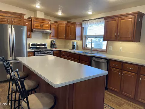 85 Elevator Rd, Carrington, ND 58421 photo 4