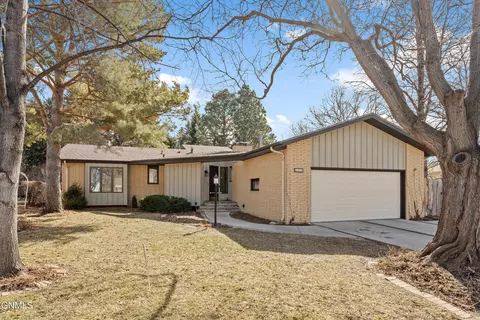 309 Lunar Ln, Bismarck, ND 58503