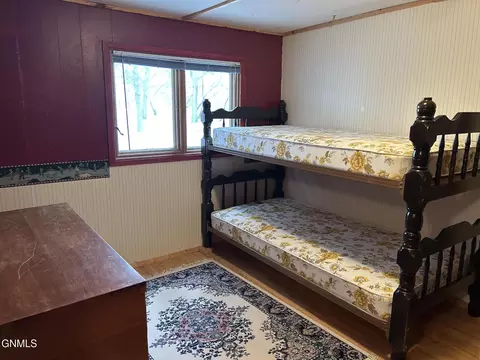 Bedroom - 11338 Birdie Ln, Ray, ND 58849 photo 4 of 6