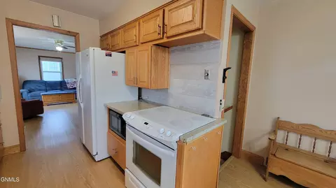 1319 3rd St, Bismarck, ND 58501 photo 13