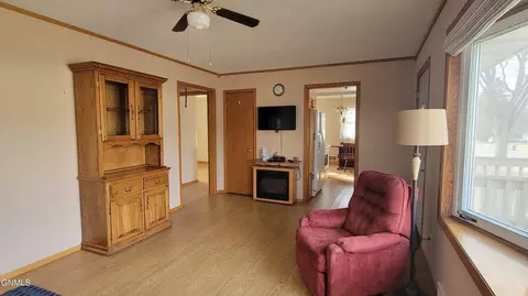 1319 3rd St, Bismarck, ND 58501 photo 6