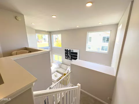 Entry Way - 3514 32nd St W, Williston, ND 58801 photo 3 of 4